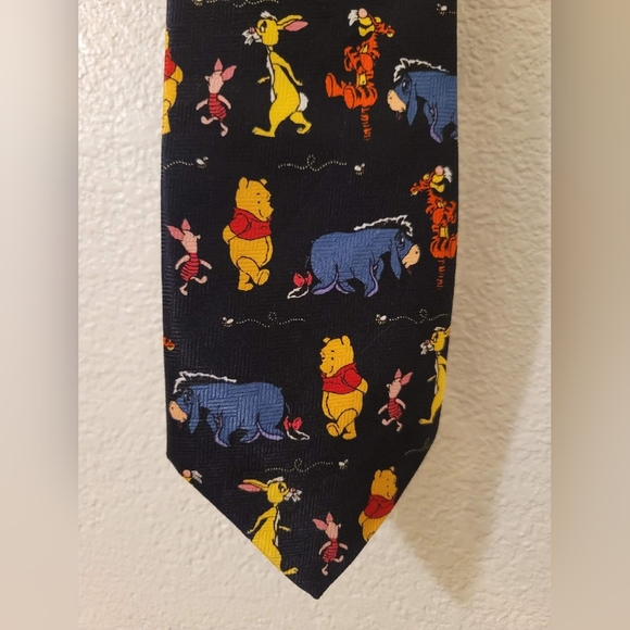 Disney Winnie The Pooh Cartoon 100% Polyester - Picture 2 of 3